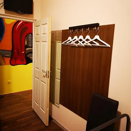 Yellow-stone Hostel